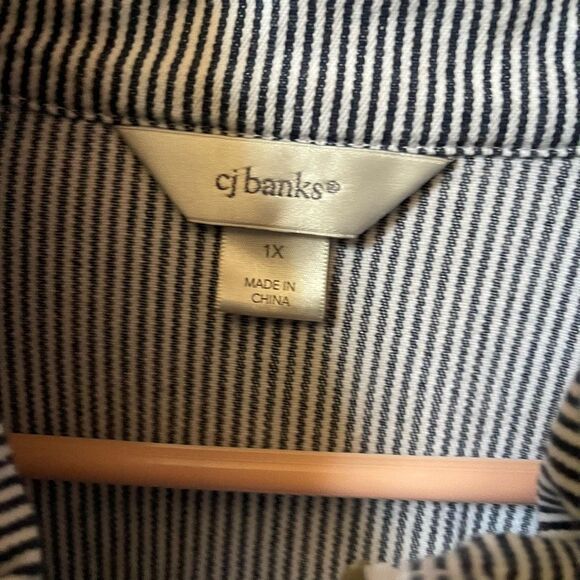 CJ Banks size 1X striped zip front jacket 98% cotton 2% spandex. - Picture 8 of 8
